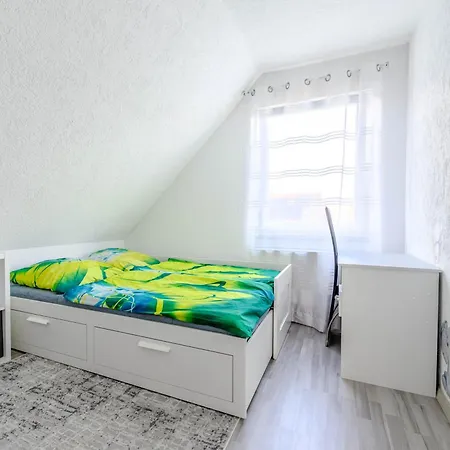 Comfortable House With Terrace For Hannover Trade Fair Visitors *